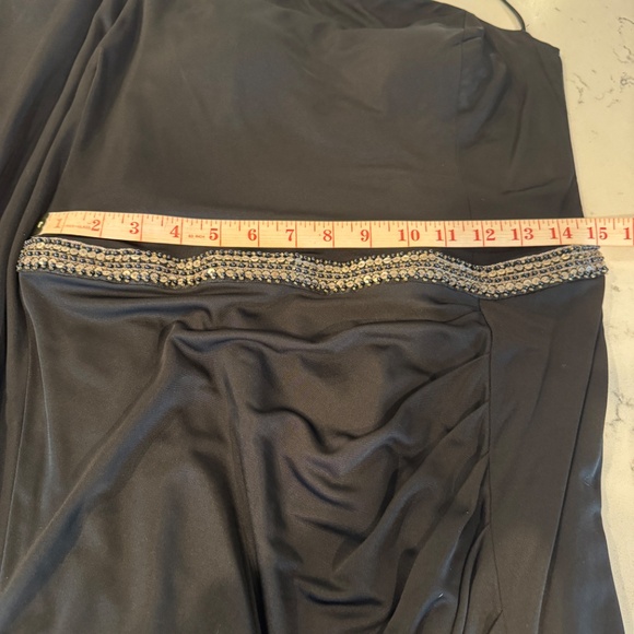 Fun Evening/Holiday Cache Dress - Picture 10 of 11